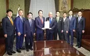 自維、「副首都」法案を提出