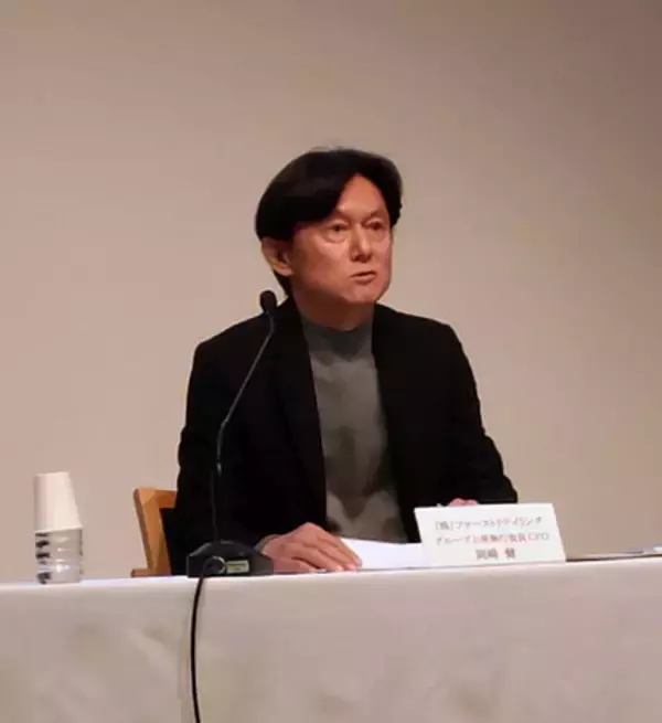 ファーストリテ、純利益最高＝秋冬商品が好調―２５年９～１１月期連結決算