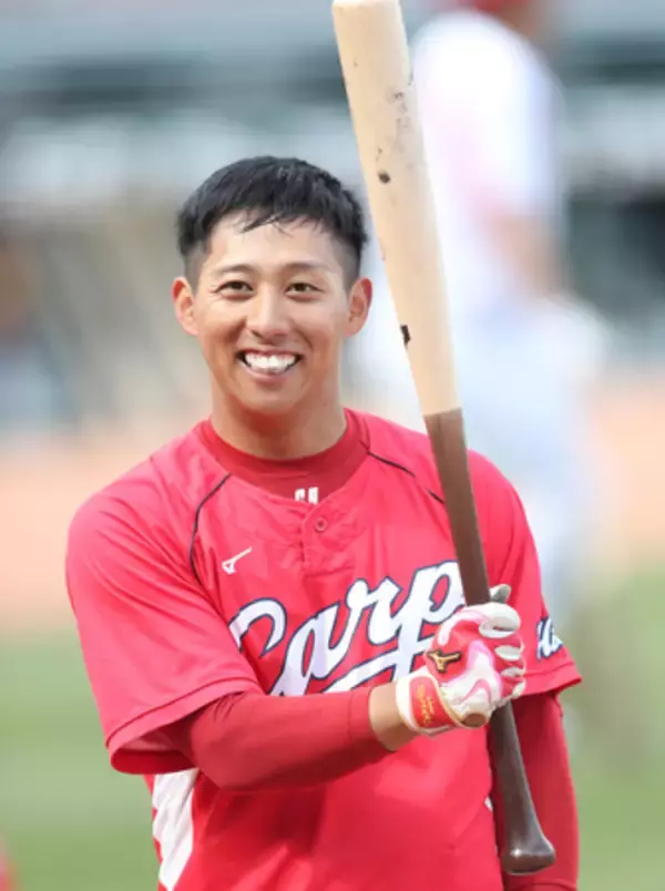 広島、選手逮捕を陳謝＝新井監督「自覚欠いた行動」―プロ野球