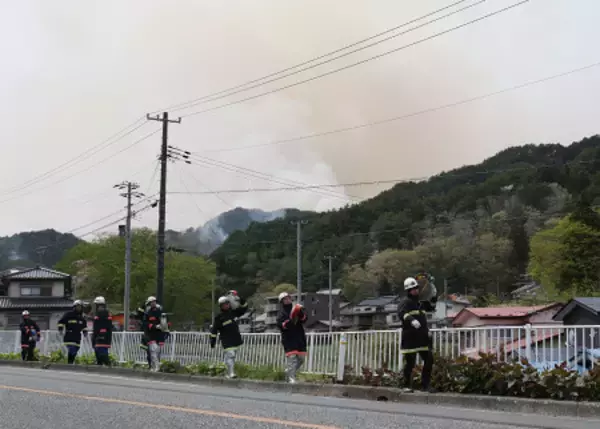 岩手・大槌町で山林火災