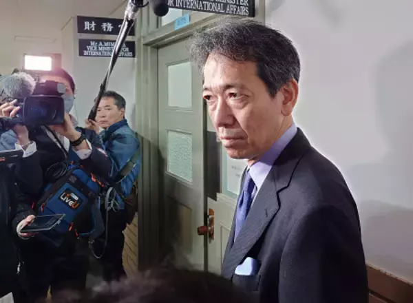 円急騰、一時１５５円台