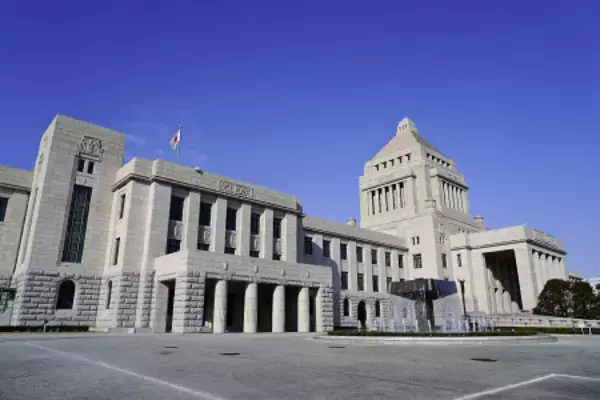 特別国会「１８日召集」案浮上