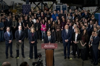 カナダ、５６兆円超の防衛戦略 米依存縮小へ