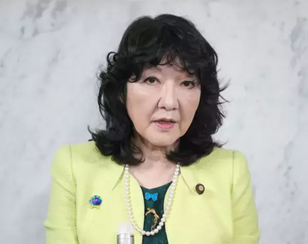 円急騰、一時１５５円台半ば＝２カ月ぶり高値―ロンドン市場