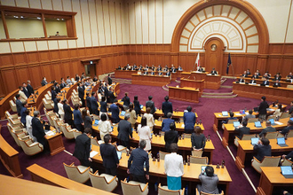 大阪市議会、法定協設置案を可決