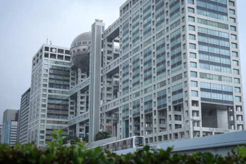 フジＨＤ、不動産事業の売却検討＝村上氏らがＴＯＢ方針を取り下げ