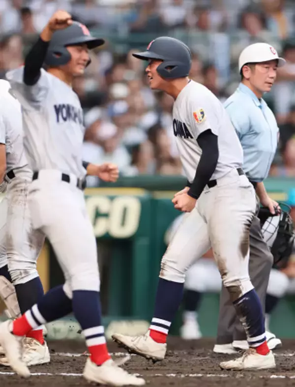 喜ぶ田島　高校野球