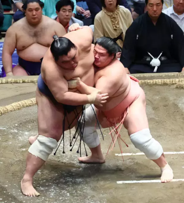 攻める宇良