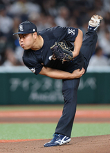 力投する平良　プロ野球