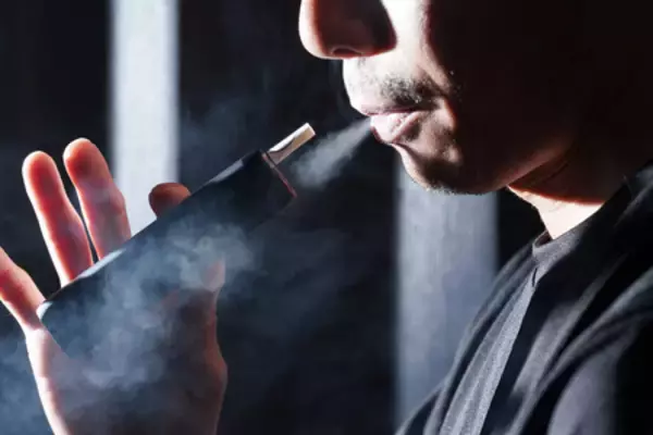 健康影響「知見蓄積が不十分」＝加熱式たばこ、研究継続―厚労省