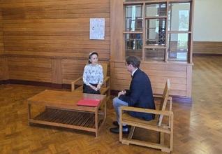 スーチー氏、国際赤十字関係者と面会