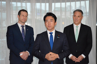 日豪ＮＺ、初の防衛相会談