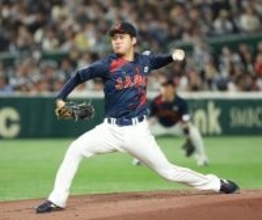 力投する金丸　野球