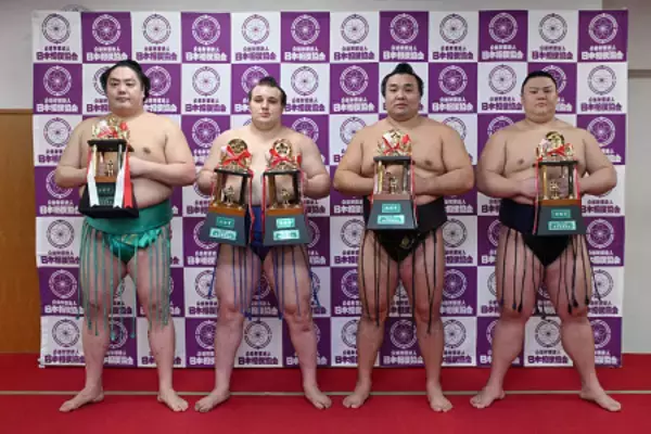 三賞受賞の力士