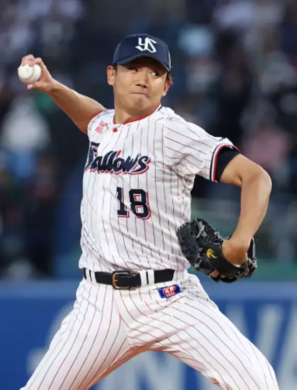 「力投する奥川　プロ野球」の画像