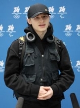 取材に応じるマリニン