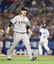喜ぶ井上　プロ野球