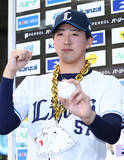 「プロ初勝利の黒田　プロ野球」の画像1