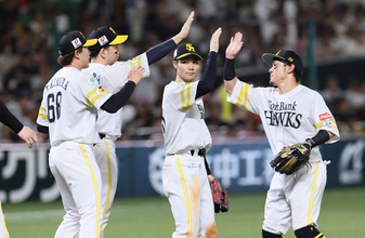 喜ぶソフトバンクナイン　プロ野球