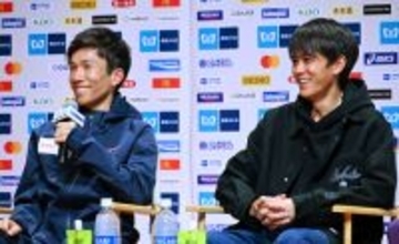 ファンイベントの鈴木と大迫