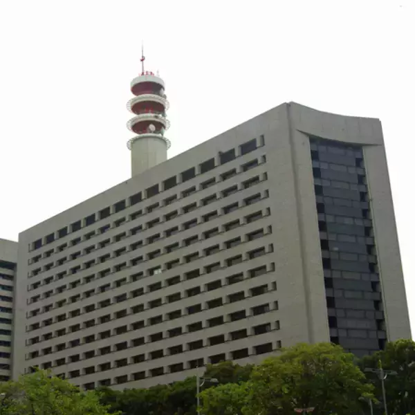 楽天モバイルの不正契約ほう助容疑＝１０００回線か、サイト運営の男逮捕―警視庁