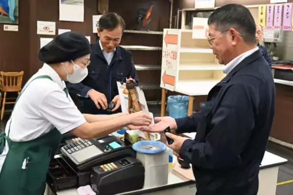 市役所食堂、営業に幕