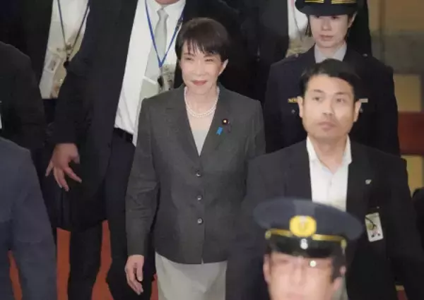 ２０日に初の党首討論