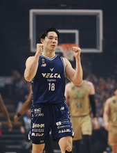 喜ぶ馬場　バスケットＢリーグ