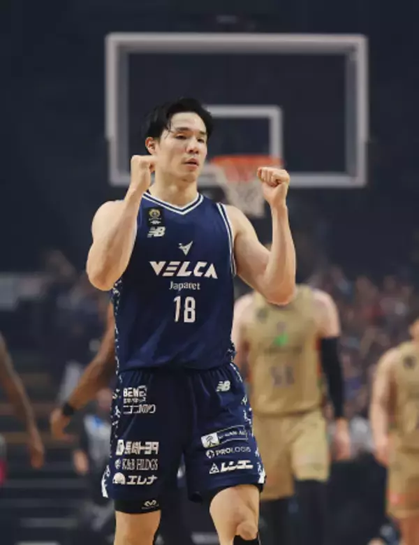 喜ぶ馬場　バスケットＢリーグ