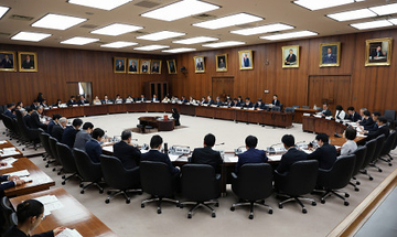 与党、改憲論議の加速訴え