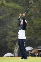 万感のパットに涙＝畑岡、雨中で復活示す―ＴＯＴＯ女子ゴルフ