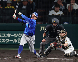三振する筒香　プロ野球ＣＳ