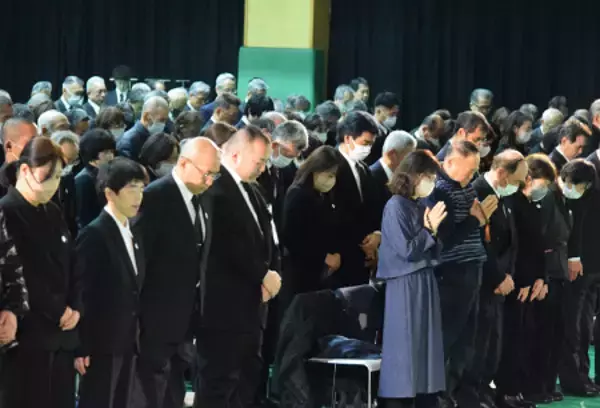 能登地震２年、犠牲者に祈り