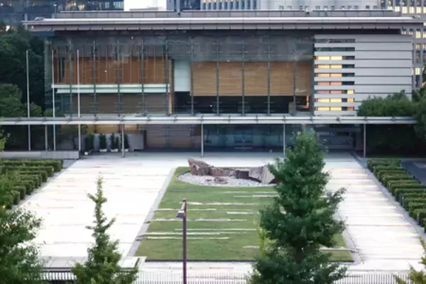 来年度予算案、１２２兆円前後で調整＝過去最大、社保・国債費膨張