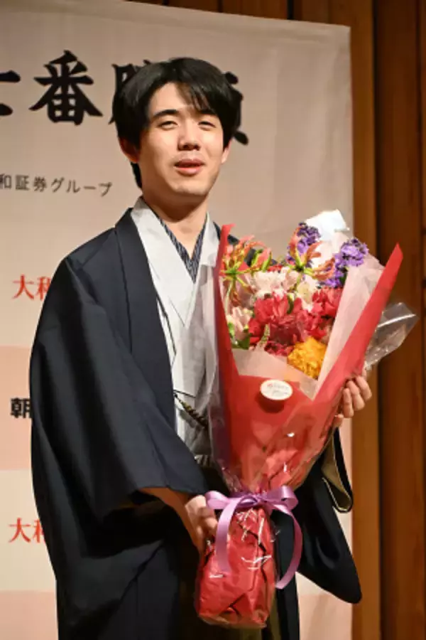 藤井聡太六冠が名人戦４連覇
