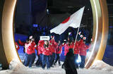 「入場行進する日本の選手ら　五輪」の画像1