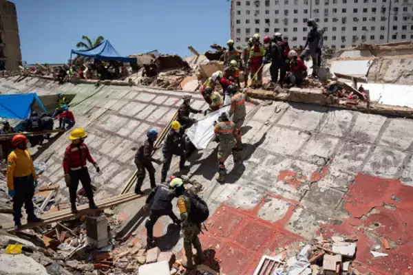 ベネズエラ地震、死者２２００人超に