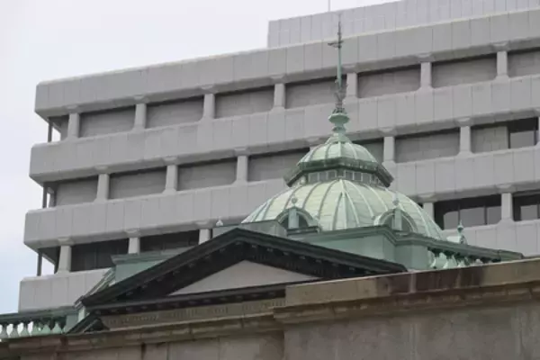 日銀、国債買い入れ巡り議論交錯＝減額停止「財政ファイナンス」懸念も―６月会合