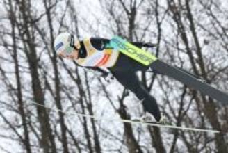 丸山、表彰台逃し４位