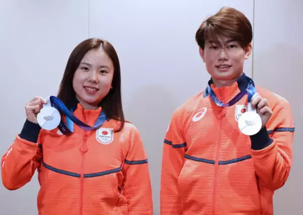 吉田、森田組が笑顔の帰国