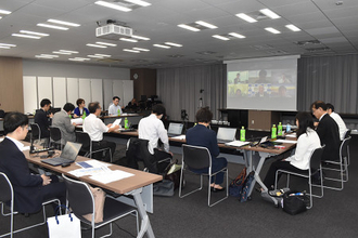 加熱式たばこ、規制強化見送り