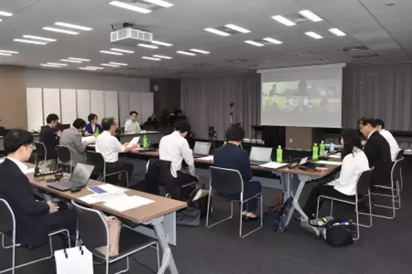 加熱式たばこ、規制強化見送り