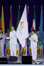 選手宣誓する赤松と田中　アジア大会