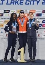 女子５００の吉田３位