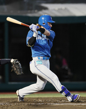水野の２点適時打　プロ野球