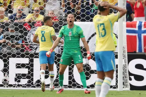 叫ぶニーラン　Ｗ杯サッカー