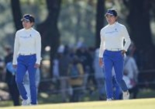 おそろいのウエアの岩井姉妹