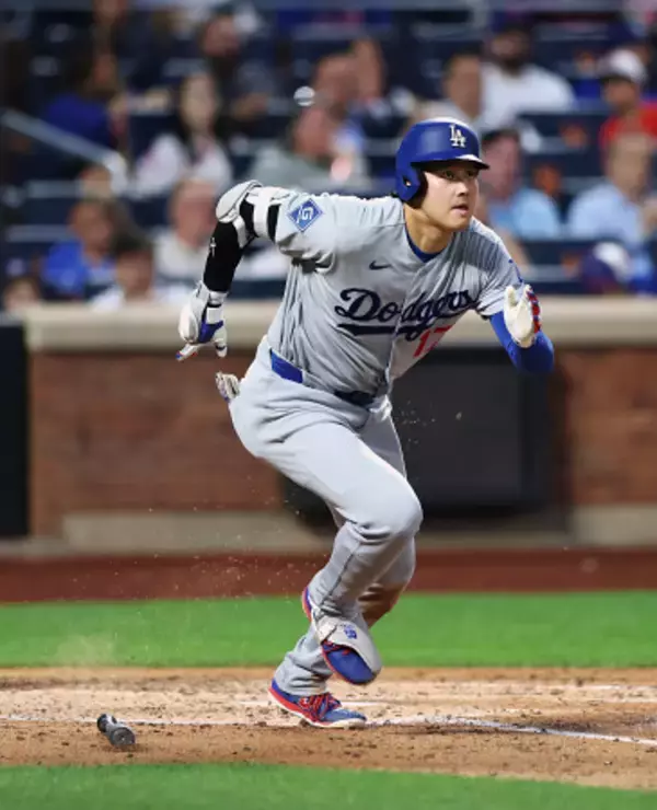 二塁打を放った大谷　大リーグ