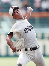 谷口の力投　高校野球