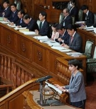 「裏金」副長官起用を陳謝